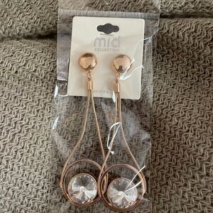 Mia Collection Women’s Jewelry dangling earrings with diamond circles- NWT